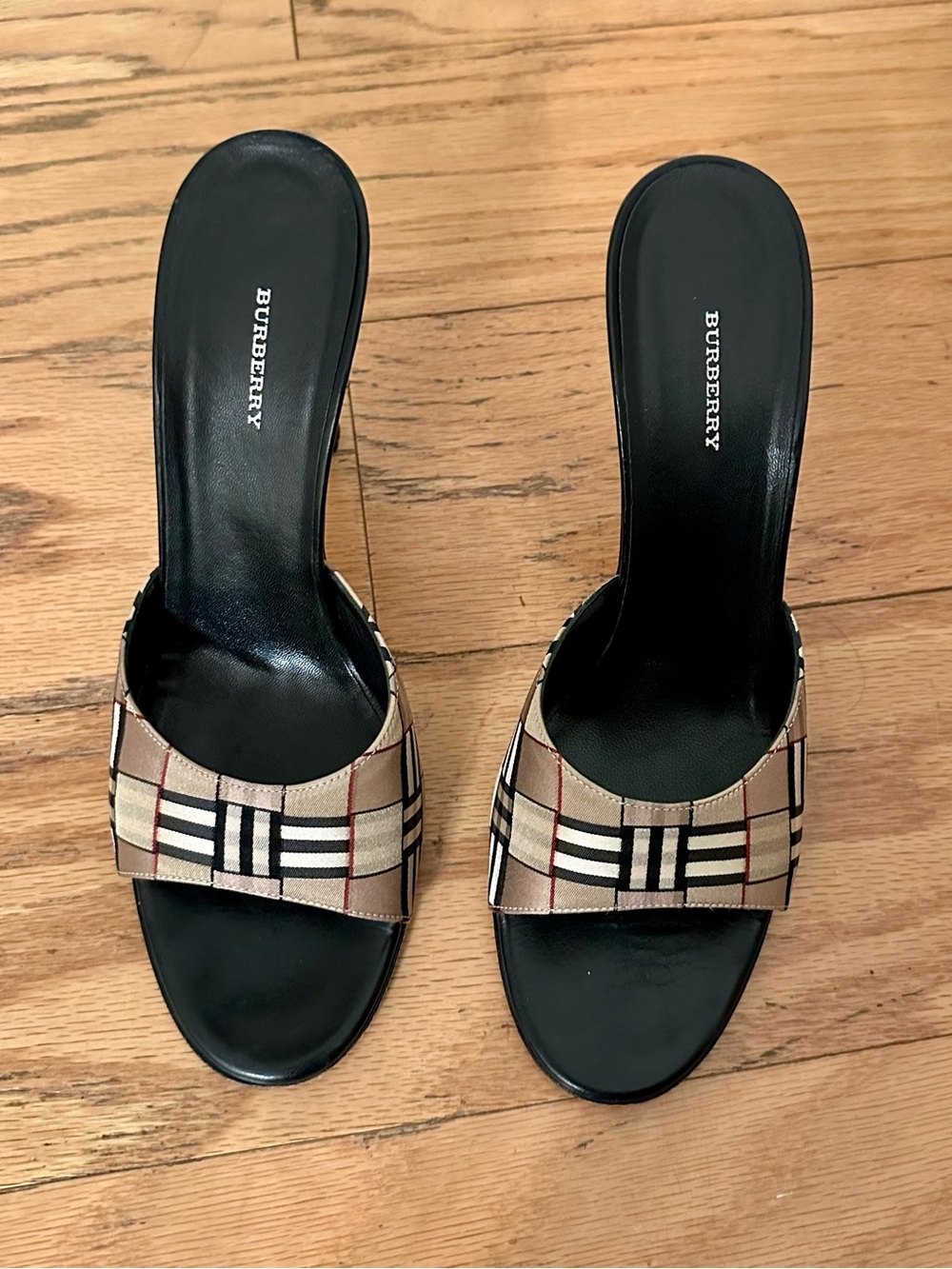 Burberry London Nova Check Plaid Canvas Leather Kitten Heel Slide Sandals 38 - Picture 5 of 15